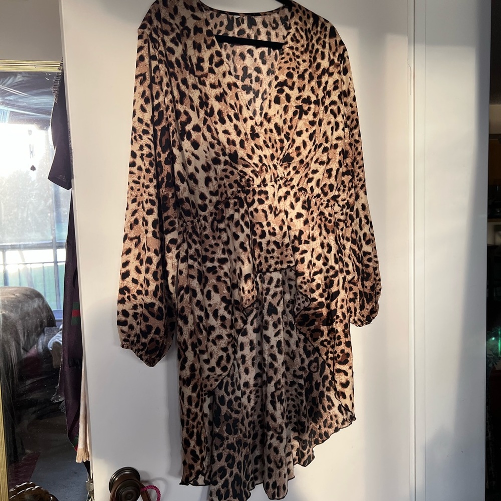 👑ROAR! 2X Shein Leopard High-Lo Blouse!👑